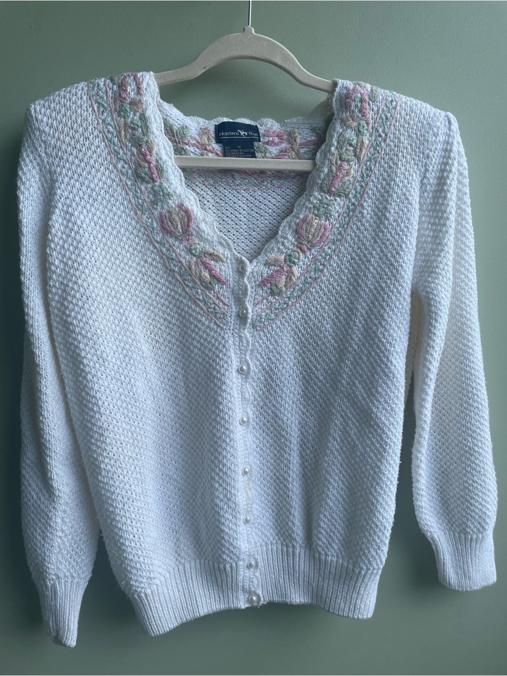 Grandmacore Pastel Embroidered Cardigan Scallop Detail Puffed Sleeve 80s Medium